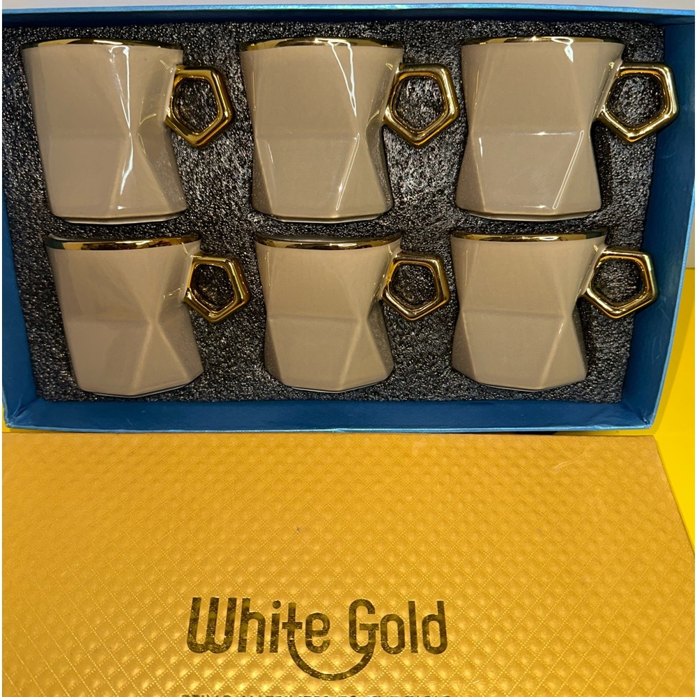 NEW SET OF GOLD TEA / COFFEE CUPS IN GOLD TRIM